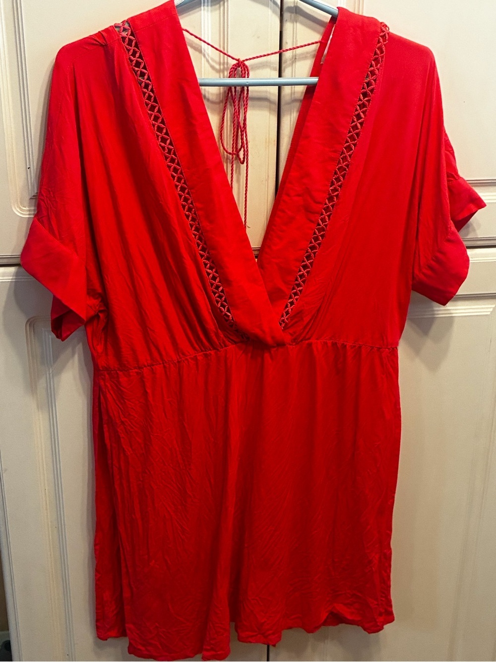 Venus Woman’s Red Deep V Short Sleeve Coverup with Lace Trim, Size: L